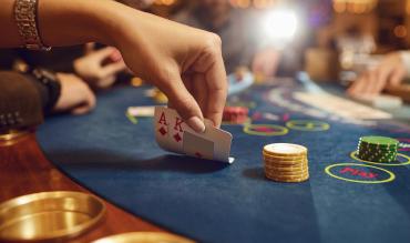 Ultimate Texas Hold'em Strategy: Understanding the House Edge