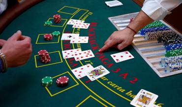 The Ultimate Guide to Playing Soft 18 in Blackjack